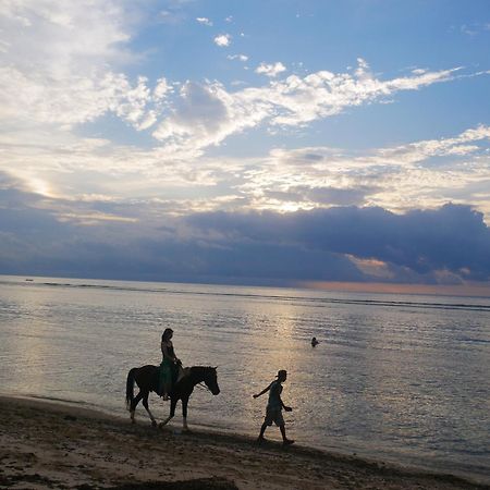 Utara Villas Gili Trawangan Kültér fotó